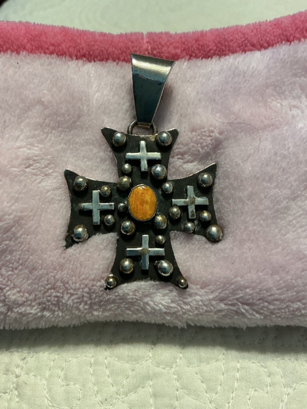 Native American Sterling SILVER Cross Pendant with Oyster pearl in center